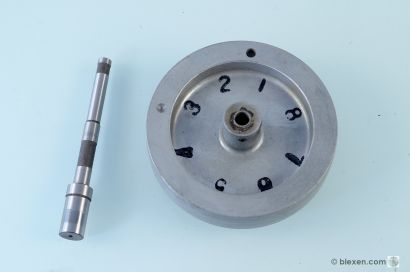 Sony TC-850 Left Flywheel & Capstan
